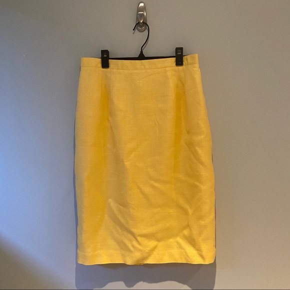 Vintage Yellow Skirt Suit - Picture 4 of 5